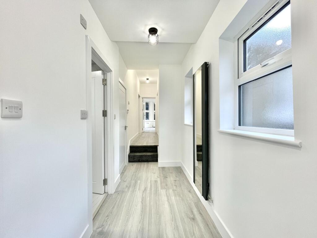 Apartment in London - View 3