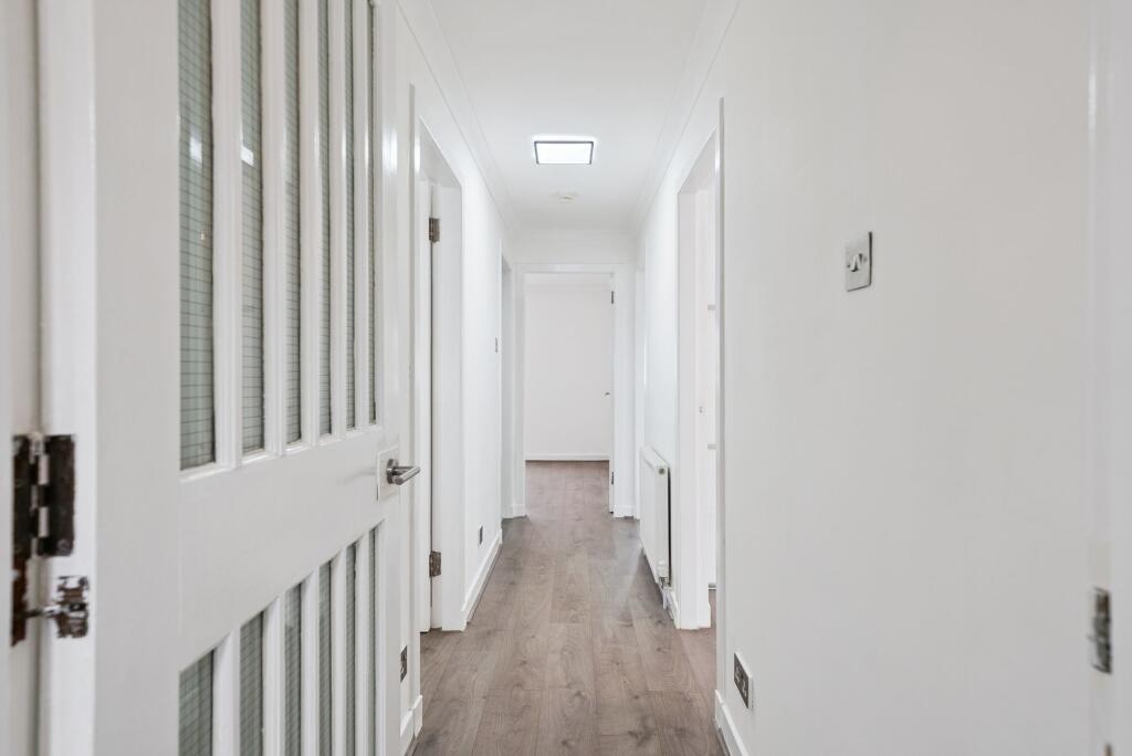 Flat 21 Tower Place, 6 East Clyde Street, Helensburgh, G84 7PA - View 6