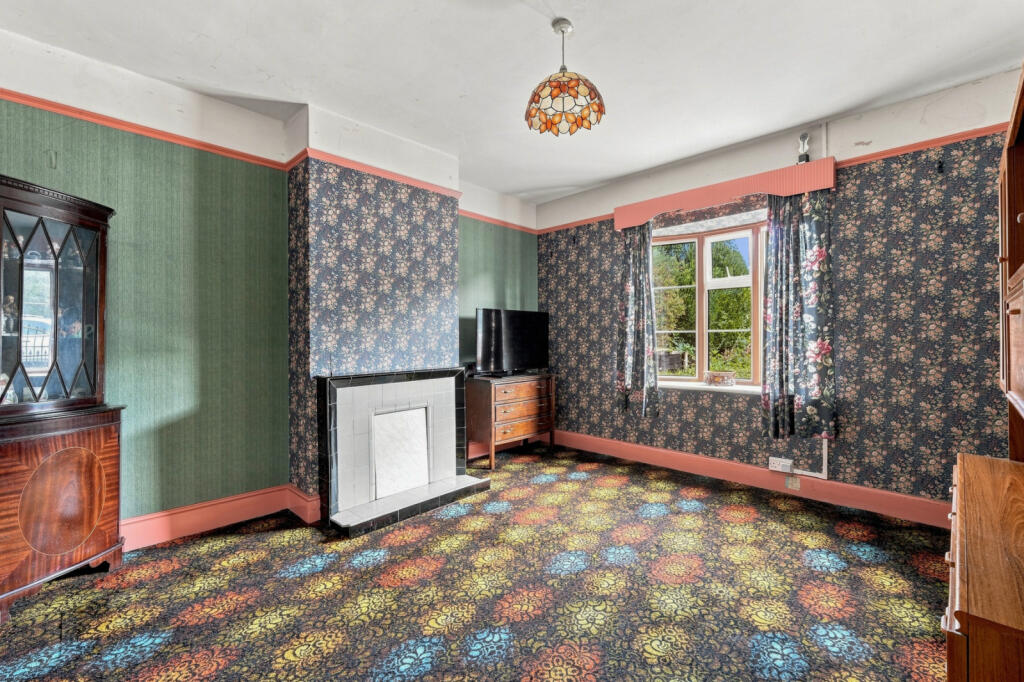 House in Uttlesford, Saffron Walden - More