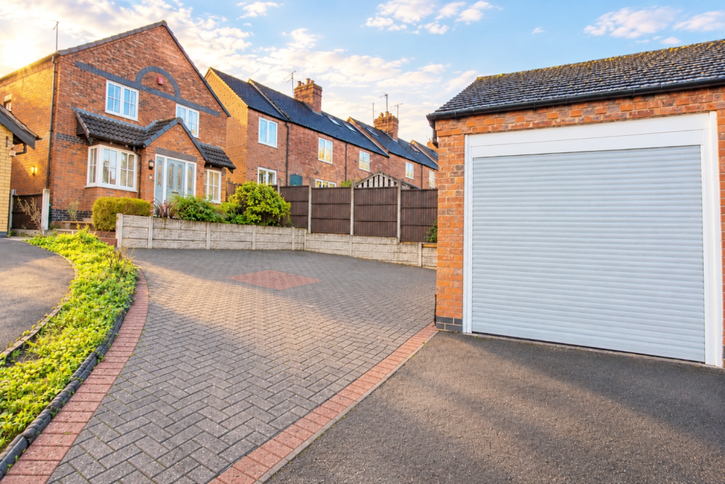 Main image of property: Dunnock Close, Uttoxeter, ST14 8XD