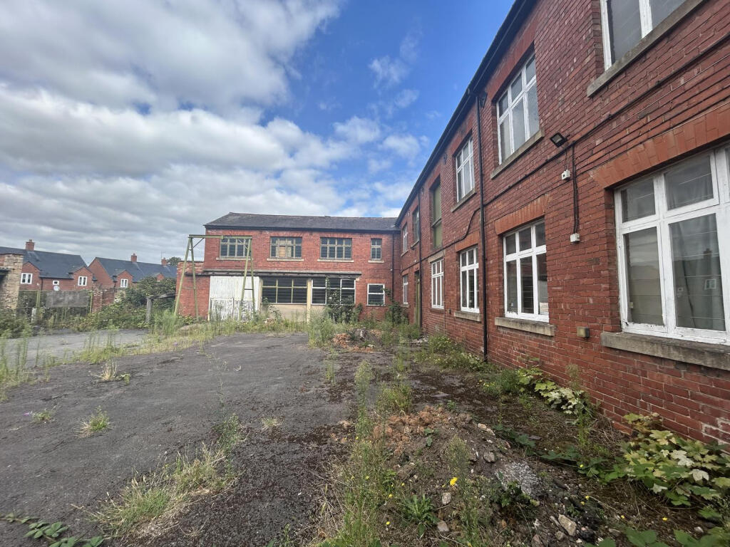 Main image of property: Doulton House, 47 Potter Street, Worksop, Nottinghamshire, S80