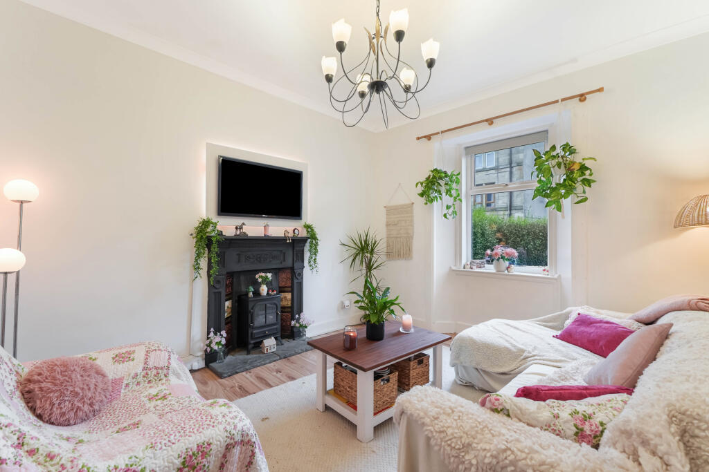 1a The Glebe, Main Street, St Ninians, Stirling, FK7 9AN - View 3