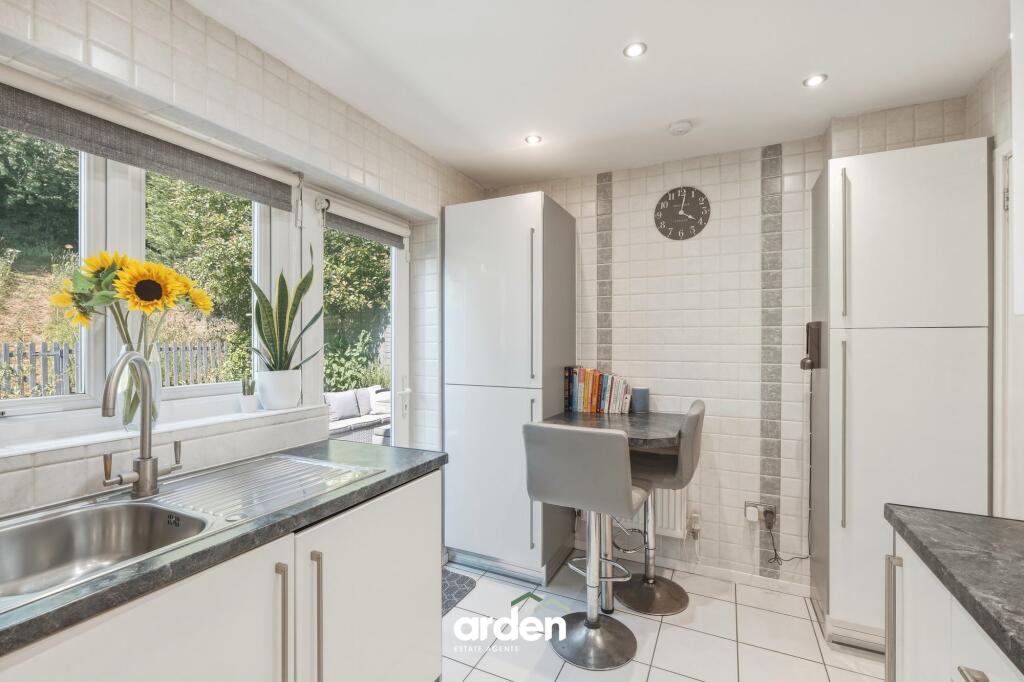 Abbey Close, Bromsgrove, B60 - View 3