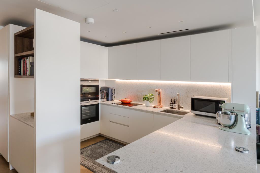Apartment in London - More