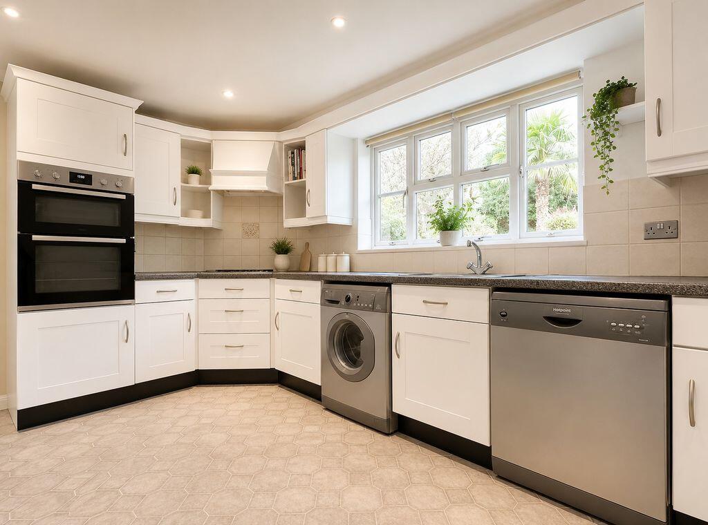 House in Fareham, Hampshire - View 4