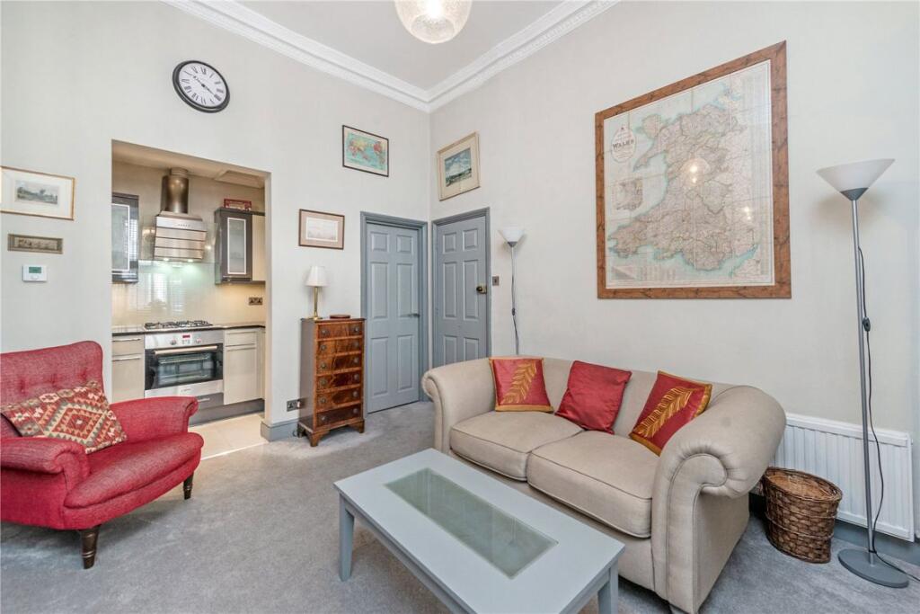 Apartment in London - View 3