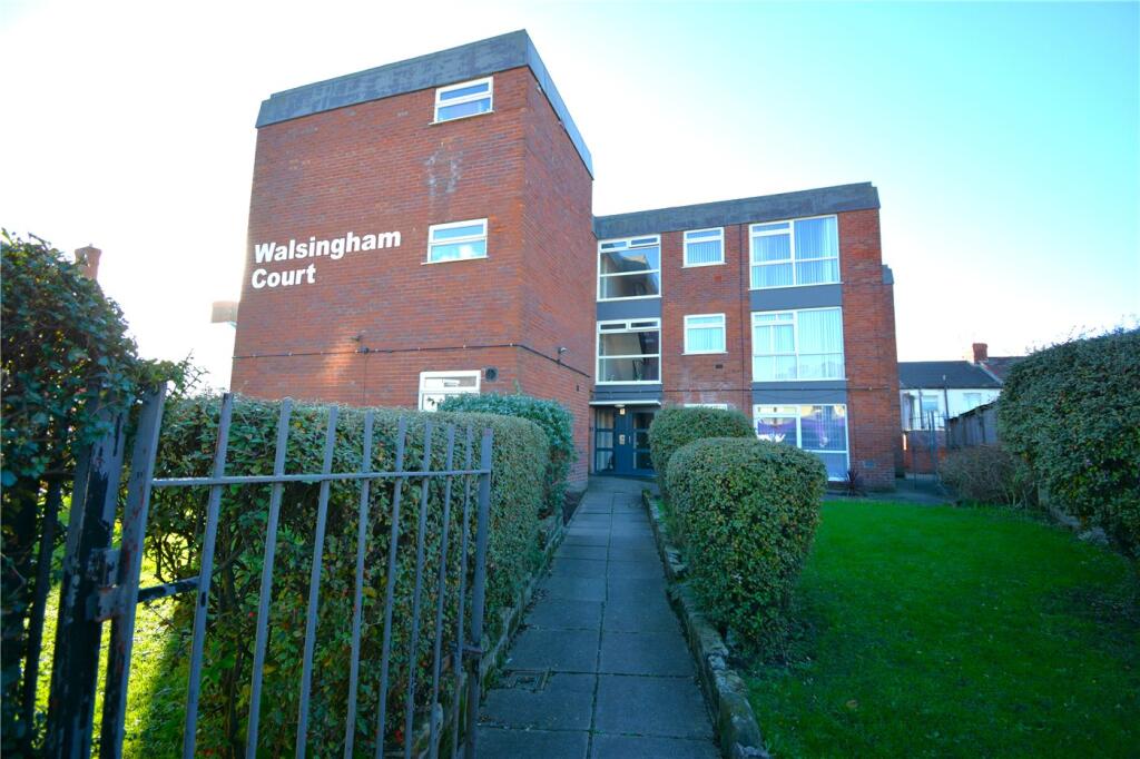 Studio flat on Walsingham Court, Walsingham Road, Wallasey, £850,000