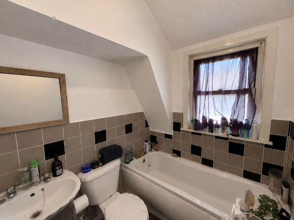 Apartment in Bexhill-on-Sea, Central - More