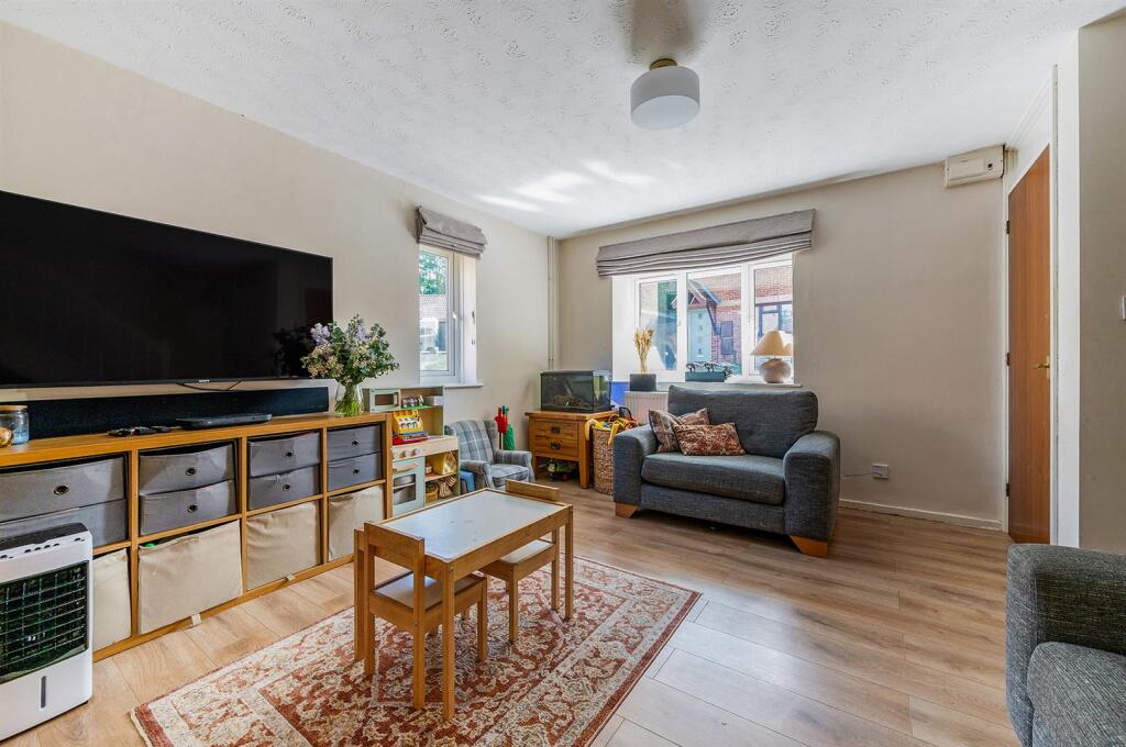 House in Basingstoke and Deane, Whitchurch - View 4