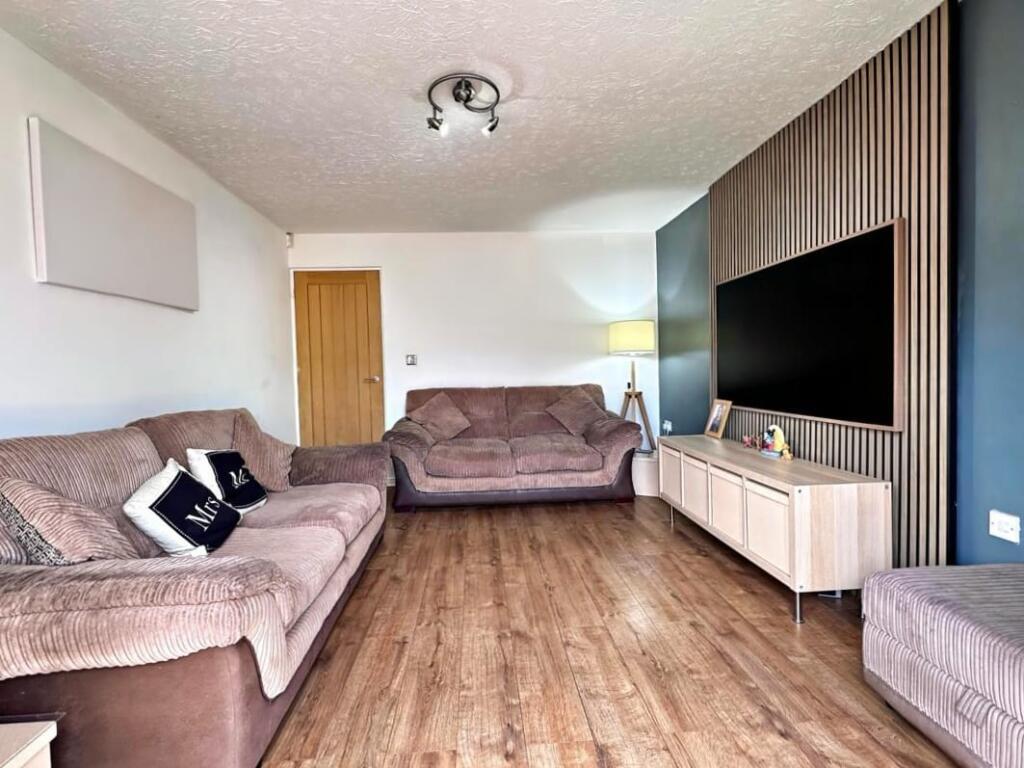 Additional image 4 of Beautifully presented three bedroom detached property - Mallen Drive, B69