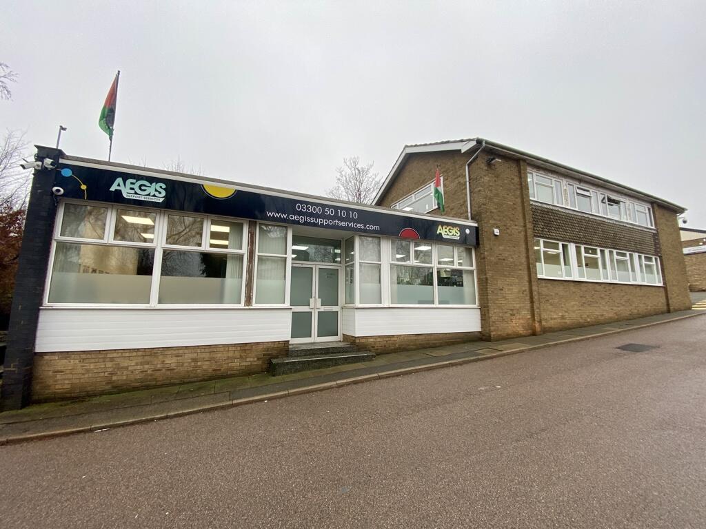 Main image of property: Unit A Kingsway Industrial Estate, Kingsway, Luton, Bedfordshire, LU1