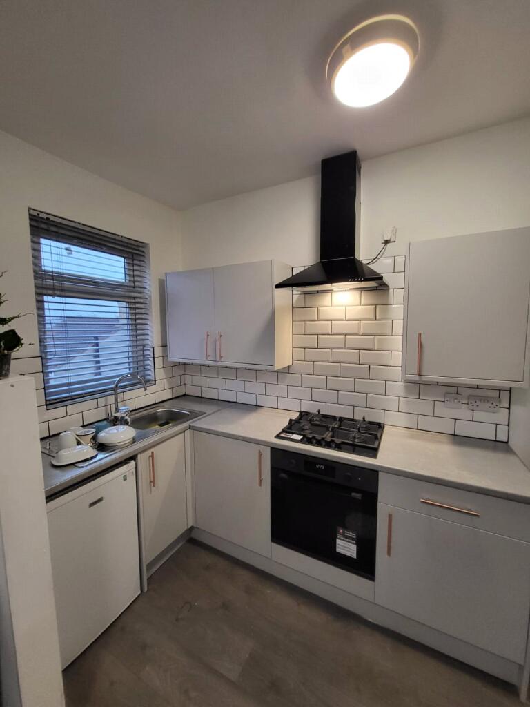 Apartment in Liverpool - View 3