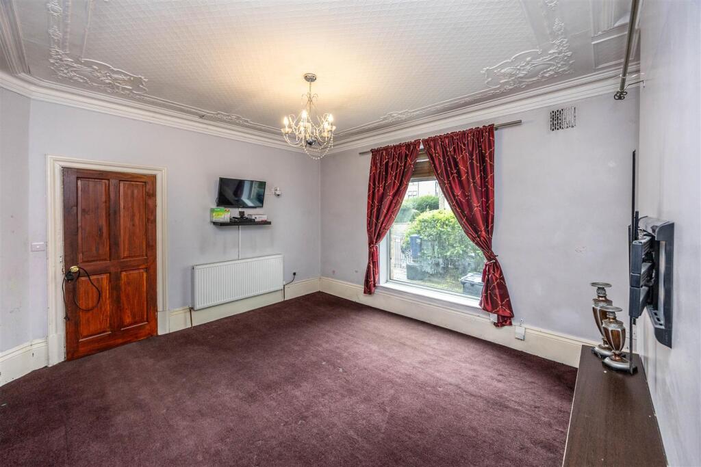 Springdale Avenue, Huddersfield photo 2