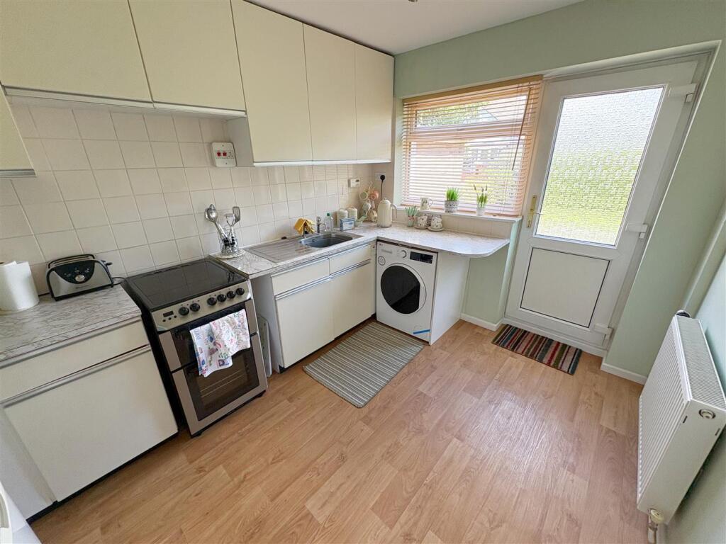 Ravenhead Drive, Bristol - View 6