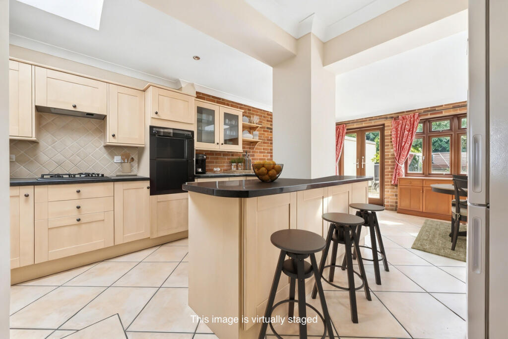 House in Tonbridge - More