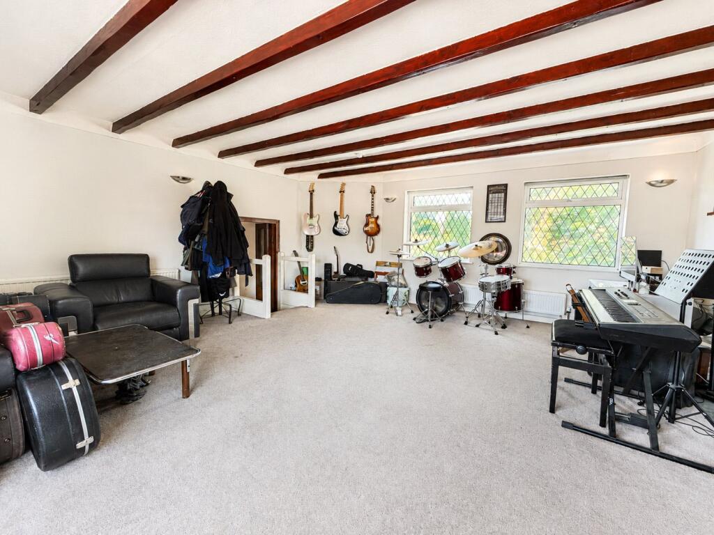 Northway, Heswall, Wirral, CH60 photo 4