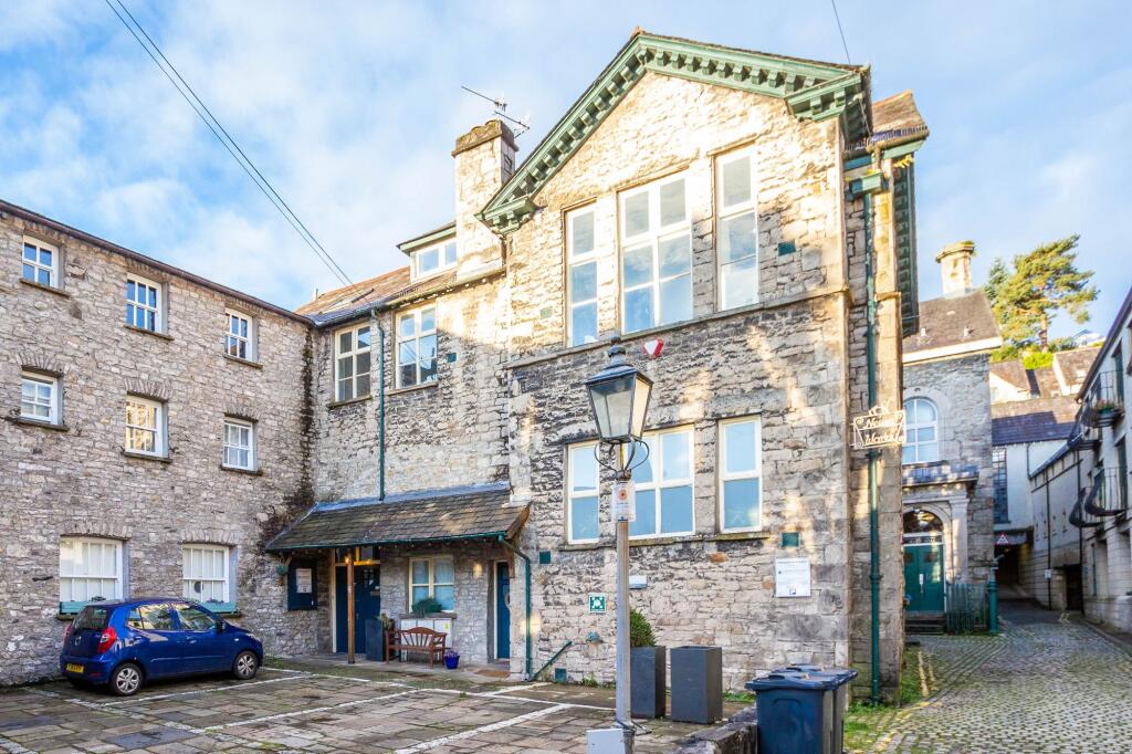 Main image of property: 6 New Inn House, Yard 94 Highgate, Kendal