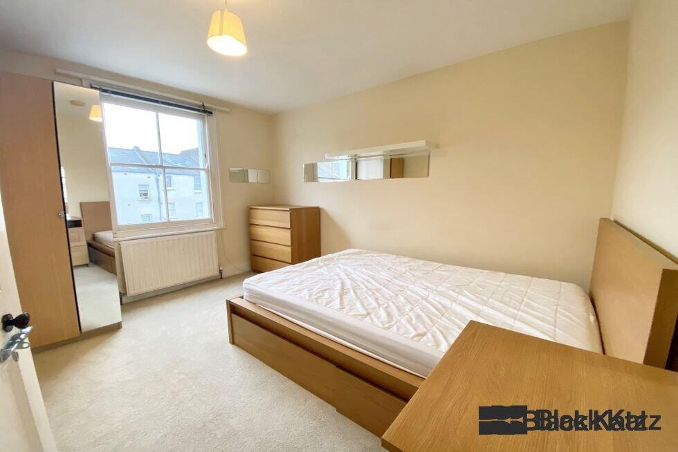 Apartment in London - View 4
