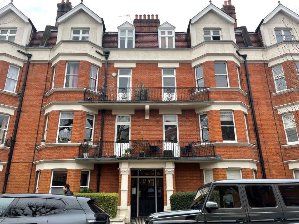 Main image of property: Flat 222 Castellain Mansions, Castellain Road, London, W9 1HD