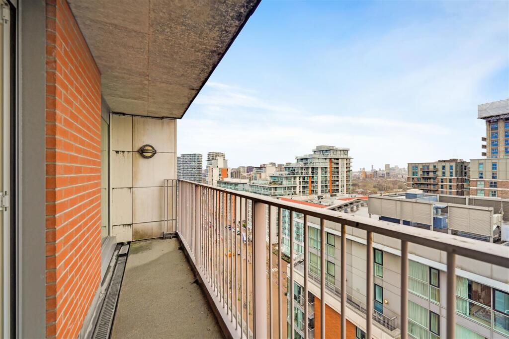 Apartment in London - View 4