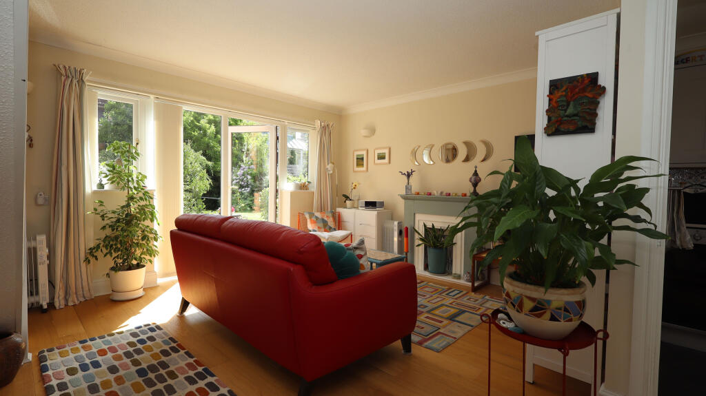 House in Glastonbury, Somerset - View 3