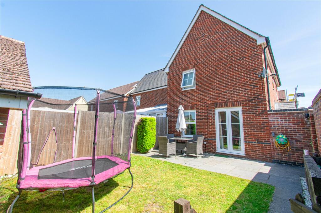 Rowlock Gardens, Hermitage, Thatcham, Berkshire, RG18 - View 6