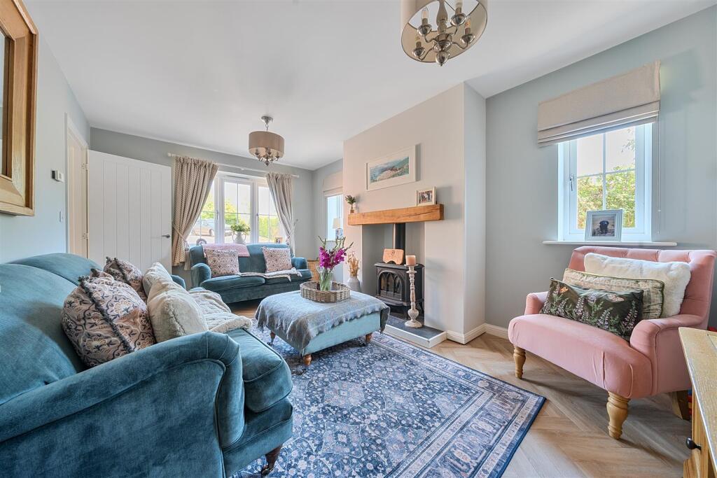House in Shrewsbury, Bomere Heath and District - View 3