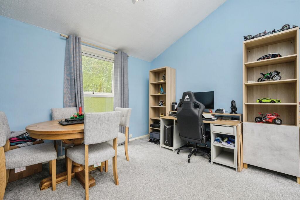 Apartment in Plymouth - More