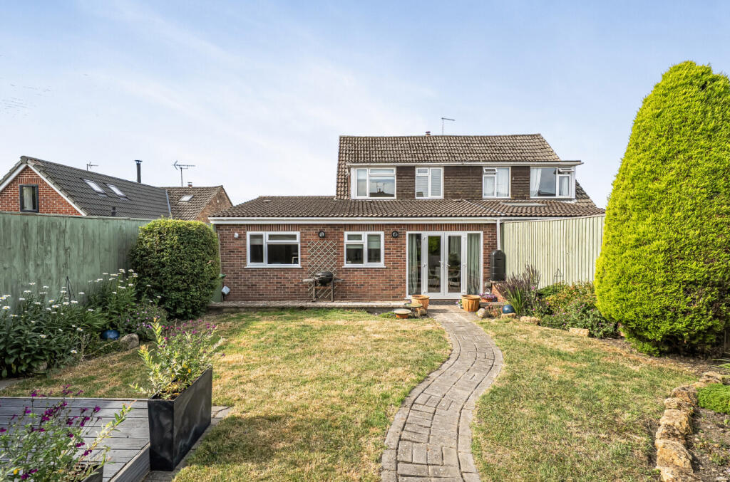 House in Warminster, Wiltshire - View 2
