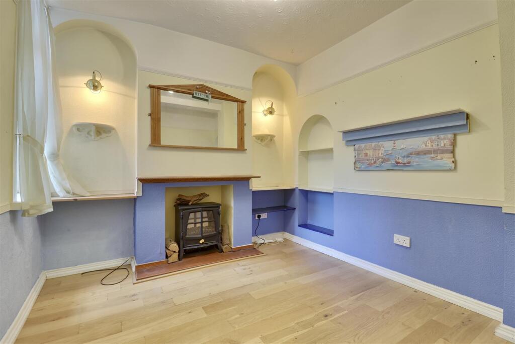 House in Portsmouth - View 4
