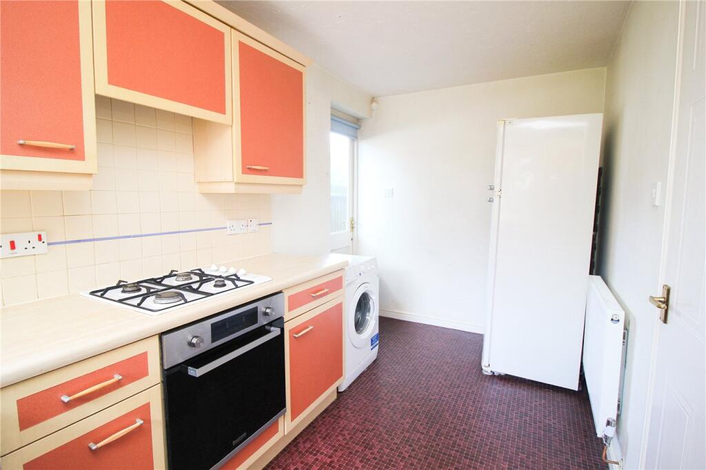 House in Southend-on-Sea, Essex - More