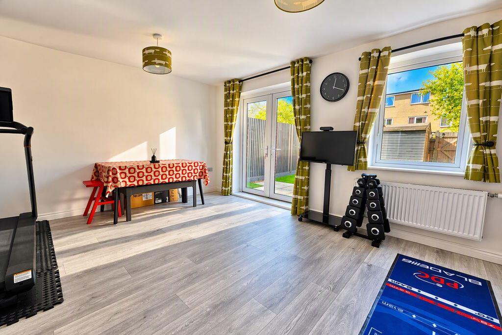 House in Portsmouth - View 3