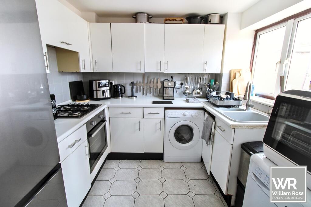 House in Romford - View 3