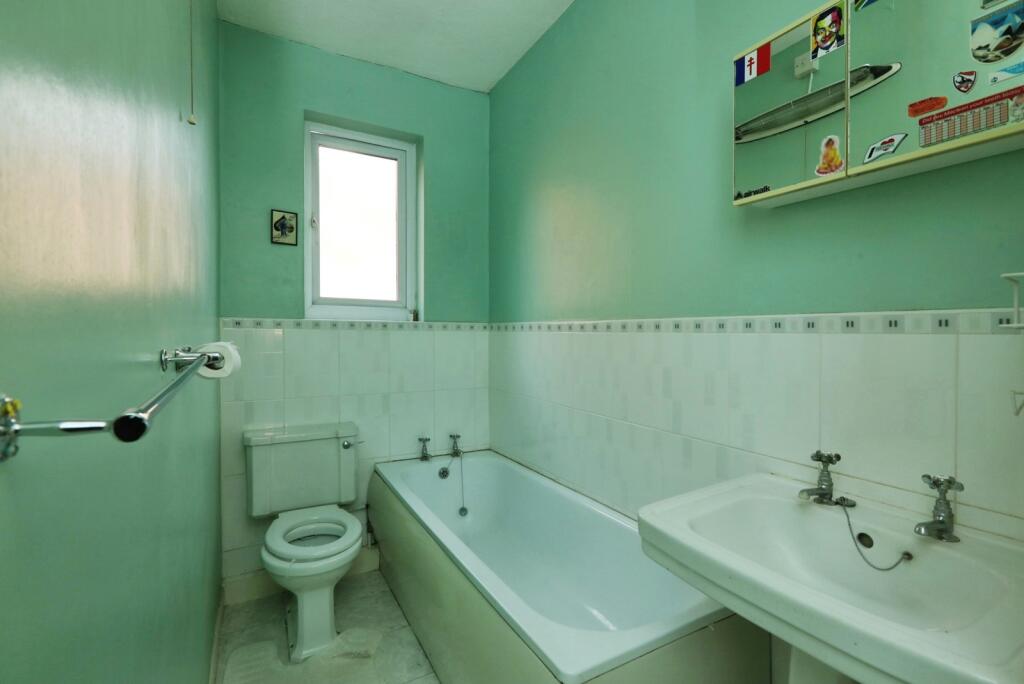 House in Sheffield, Little Sheffield, Highfield - View 4