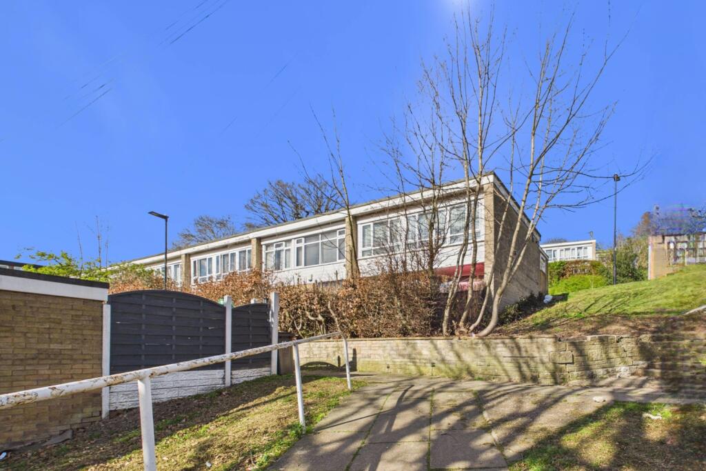 Main image of property: Middle Hay View, Gleadless Valley S14 1QN