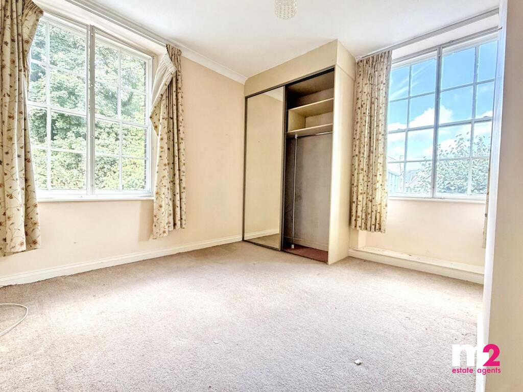 Apartment in Newport, Abergavenny - More
