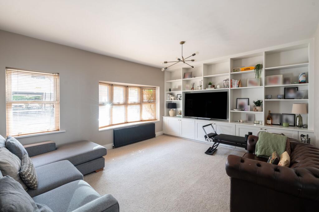 House in Redhill - More