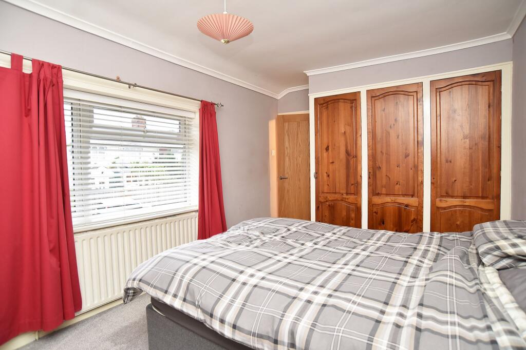 St. Andrews Parade, Harrogate, HG2 photo 4