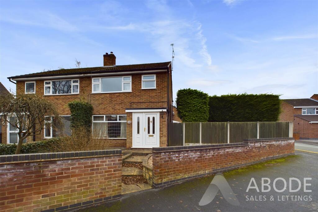3-bed semi-detached on Bridge Street, Stretton, Burton-On-Trent, £230,000