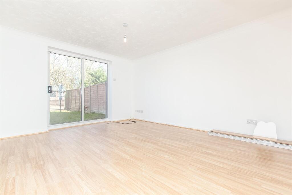 House in Northampton - View 3