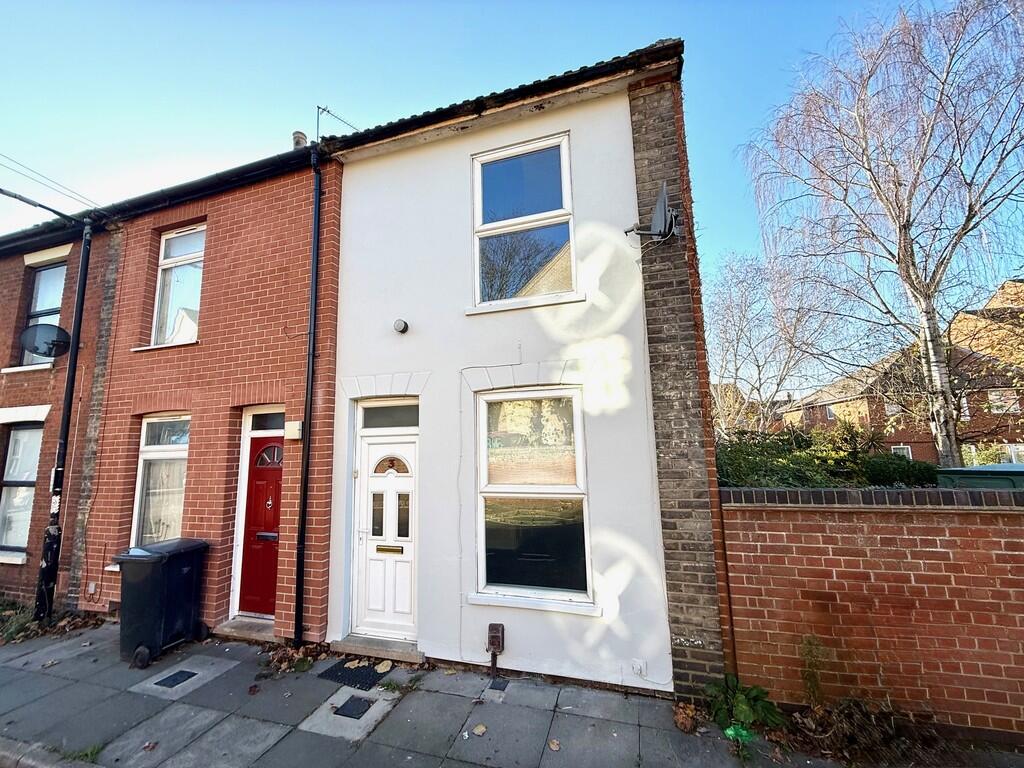 Main image of property: Emlen Street, Ipswich, IP1 2HR