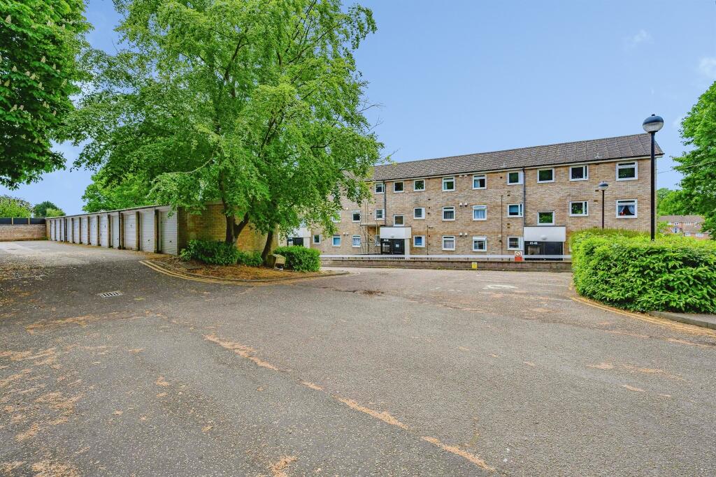 Main image of property: The Cornfields, Hemel Hempstead
