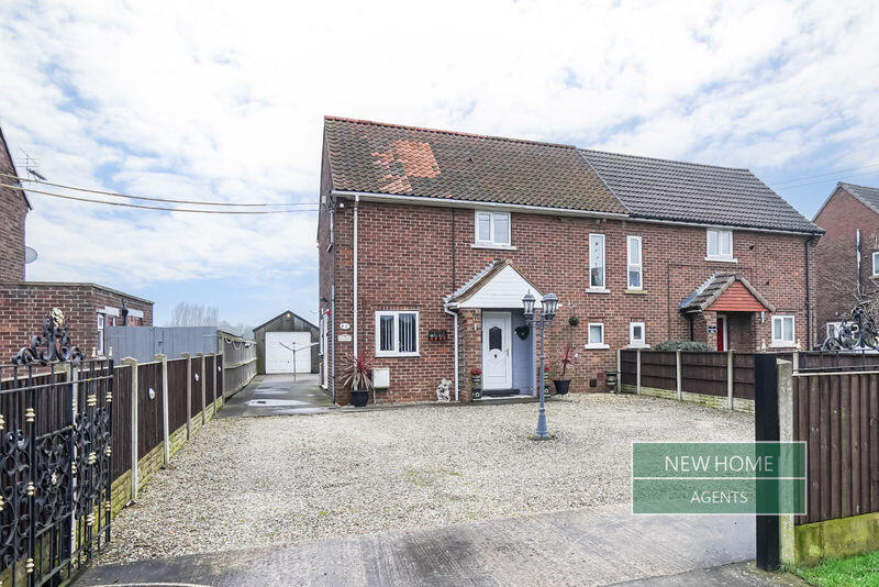 Main image of property: Woodgarth Villas Oxmarsh Lane, New Holland, Barrow-Upon-Humber, DN19 7RF