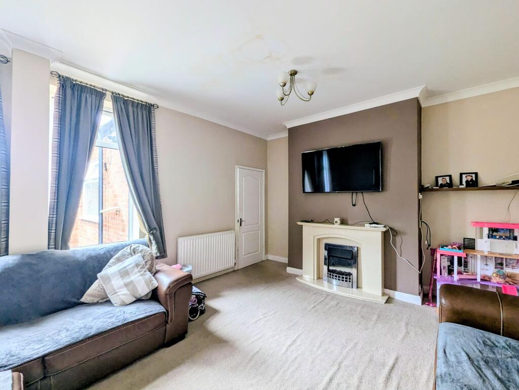 Apartment in Newcastle upon Tyne - View 4