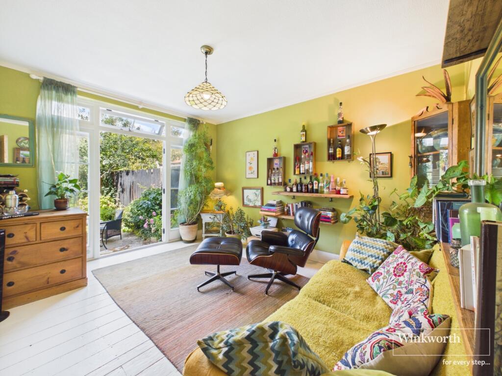 House in London - View 5