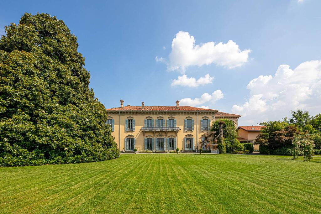 Main image of property: Lombardy, Lecco, Merate