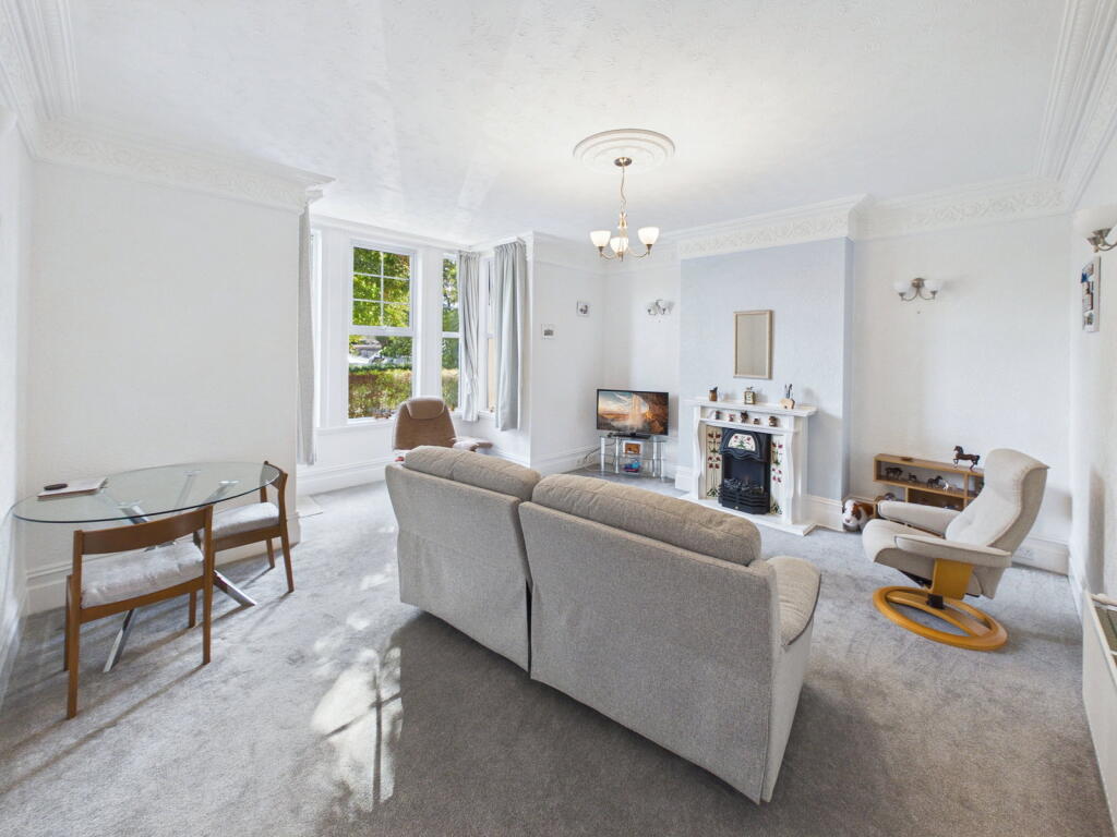 Apartment in Torquay - View 3