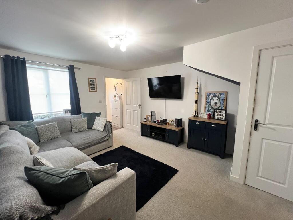 Heol Stradling, Coity, Bridgend, CF35 6QH photo 2