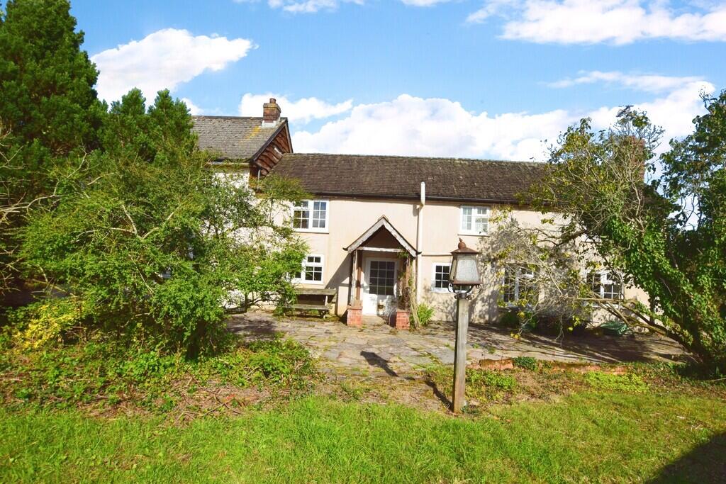 Main image of property: Clyst Honiton