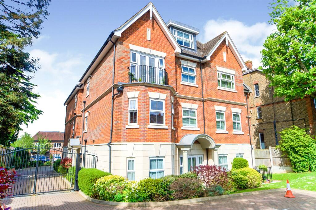 Main image of property: Fairmead Lodge, 8 The Ridgeway, Enfield, EN2